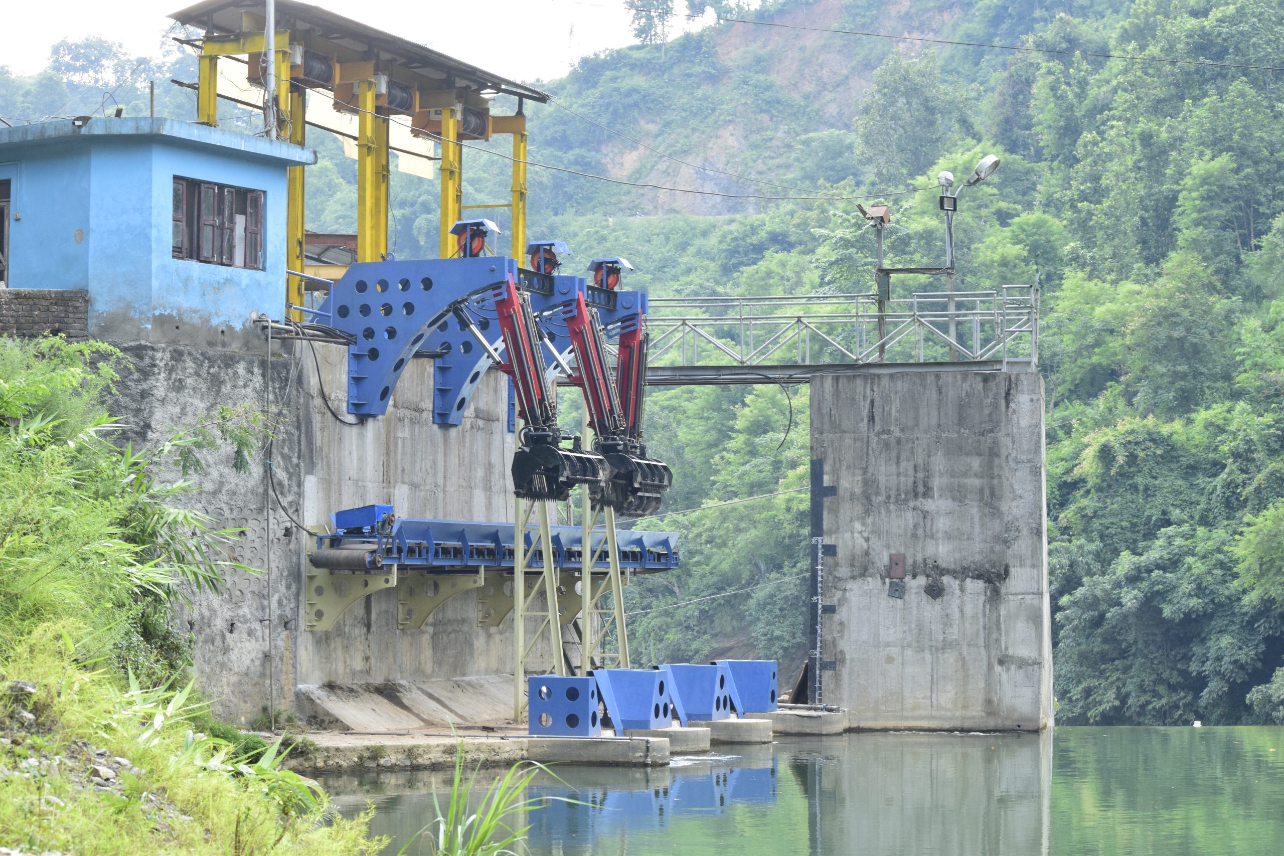 trash rack cleaning machine insite